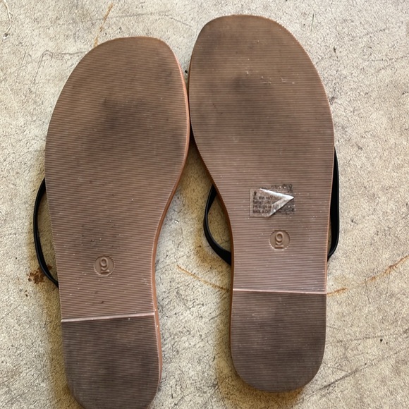 Sandals - Picture 2 of 2